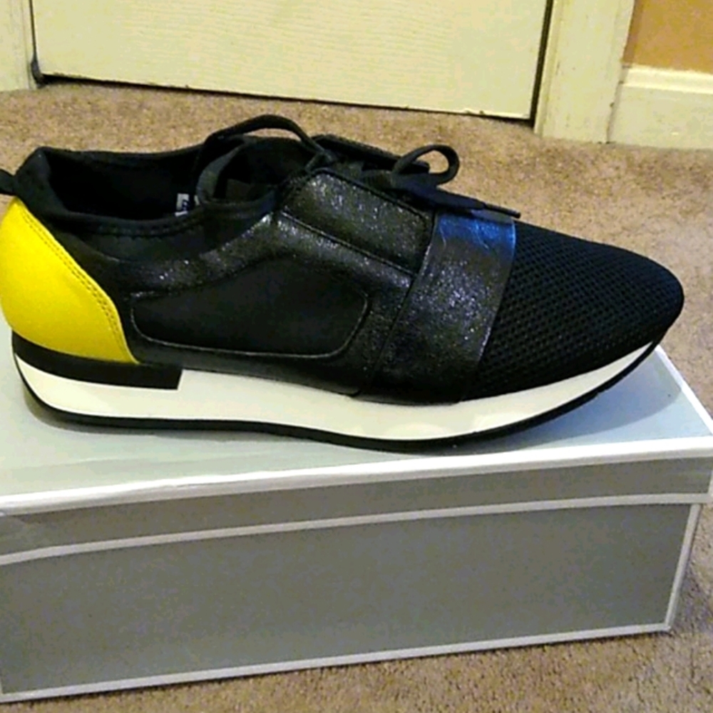 Casual Sneakers